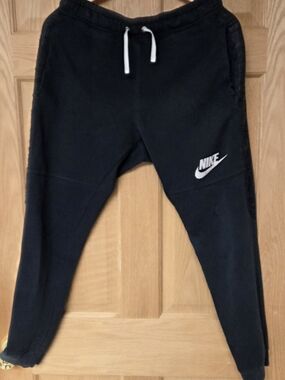 Nike Fleece Sportswear Joggers Training Men's size Medium